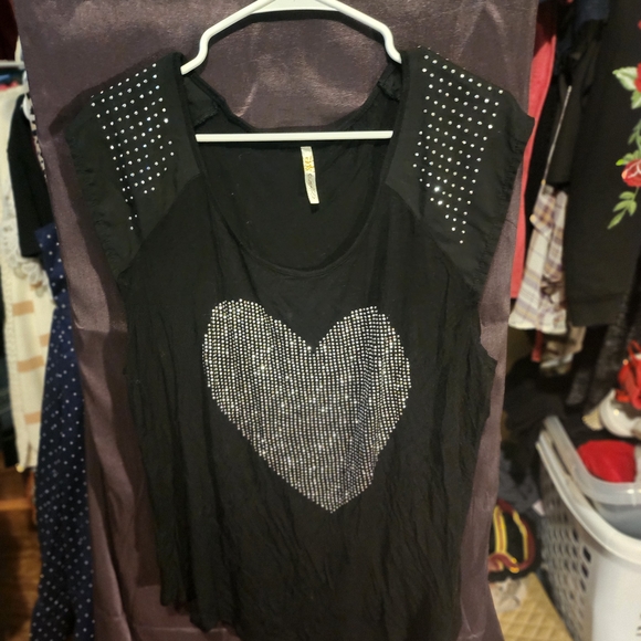 Occasion Black Studded Heart Women's Tee - Picture 1 of 1